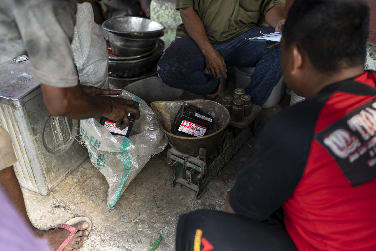 Weighing lead acid battery